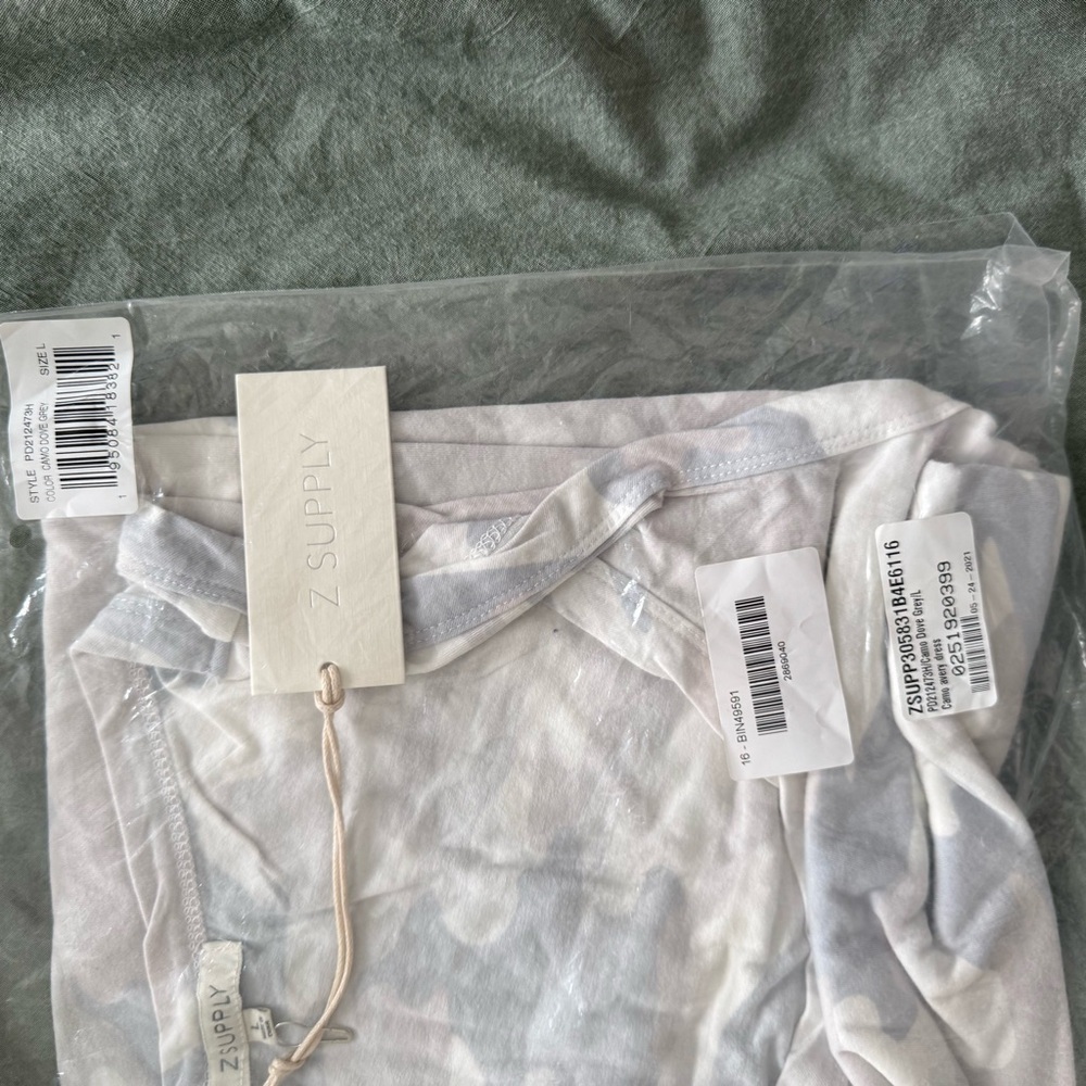 NWT Z Supply Camo Avery Dress in Dove Grey - Picture 4 of 7